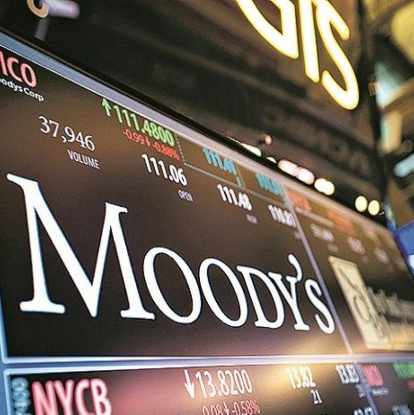 Pozitívra változtatta Magyarország adóskilátását a Moody’s