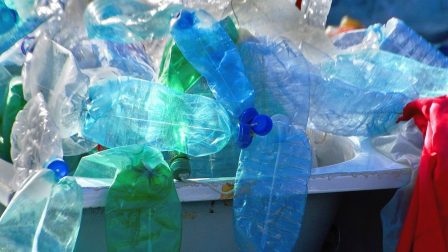 Japánban kötelező lesz a műanyag újrahasznosításáról gondoskodniuk a vállalatoknak