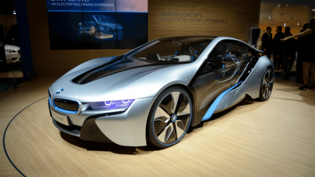 A BMW debreceni gyára lesz a cég eautós központja