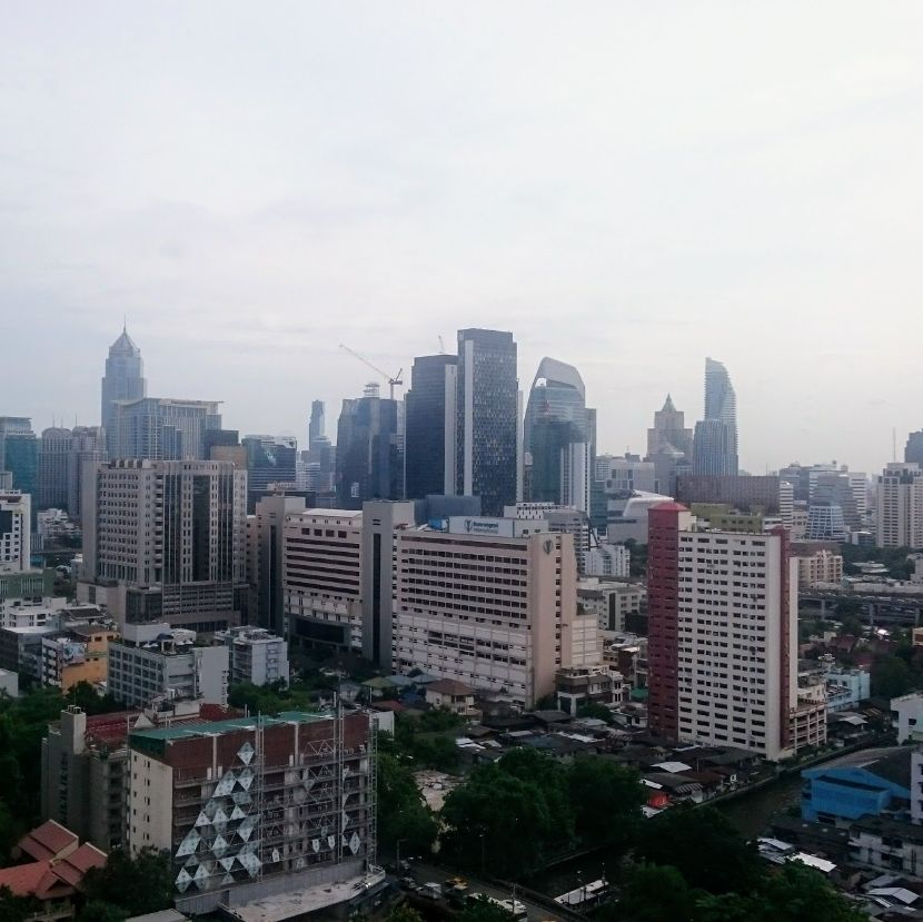 Nagytakarítás Bangkokban a légszennyezés ellen