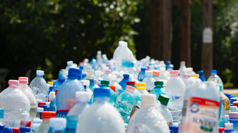 Egy brit műanyagfelmérés szerint az újrahasznosítás önmagában nem elegendő