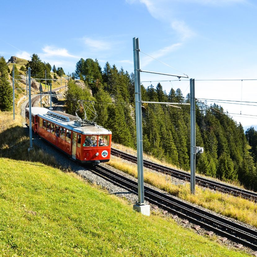 Több vonatozásra buzdít az Európai Bizottság