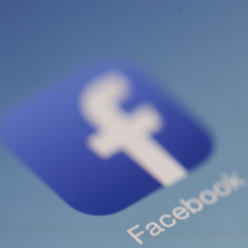Bejelentették: a Facebook ma már 100 százalékban ingyenáramról működik