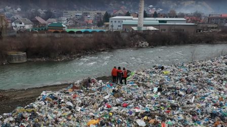 A Tisza nevében – új dokumentumfilm a folyó hulladékproblémájáról