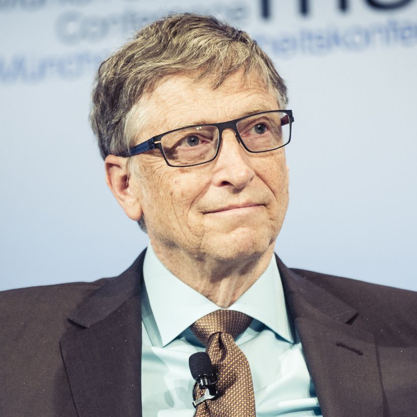 Bill Gates szintetikus marhahús fogyasztására buzdítja a burgerezőket
