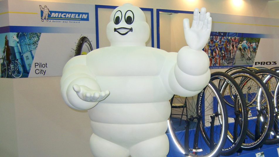 Íme a Michelin felfújható vitorlája a tisztább tengerekért