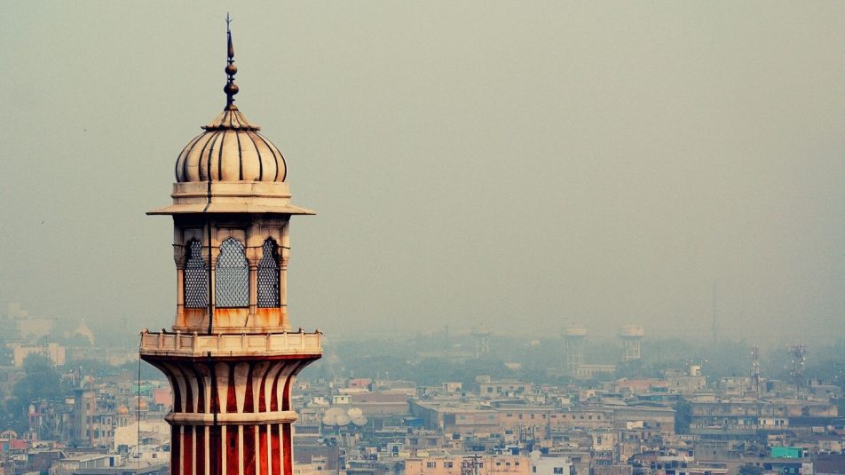 Óriási ventilátorokkal próbálják kitisztítani Új-Delhi levegőjét