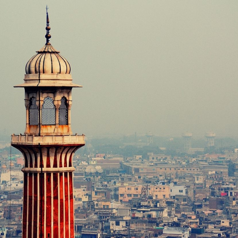 Óriási ventilátorokkal próbálják kitisztítani Új-Delhi levegőjét