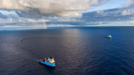 Kilenc tonna műanyagot halásztak ki a Csendes-óceánból, indulhat a nagy szemétsziget felszámolása