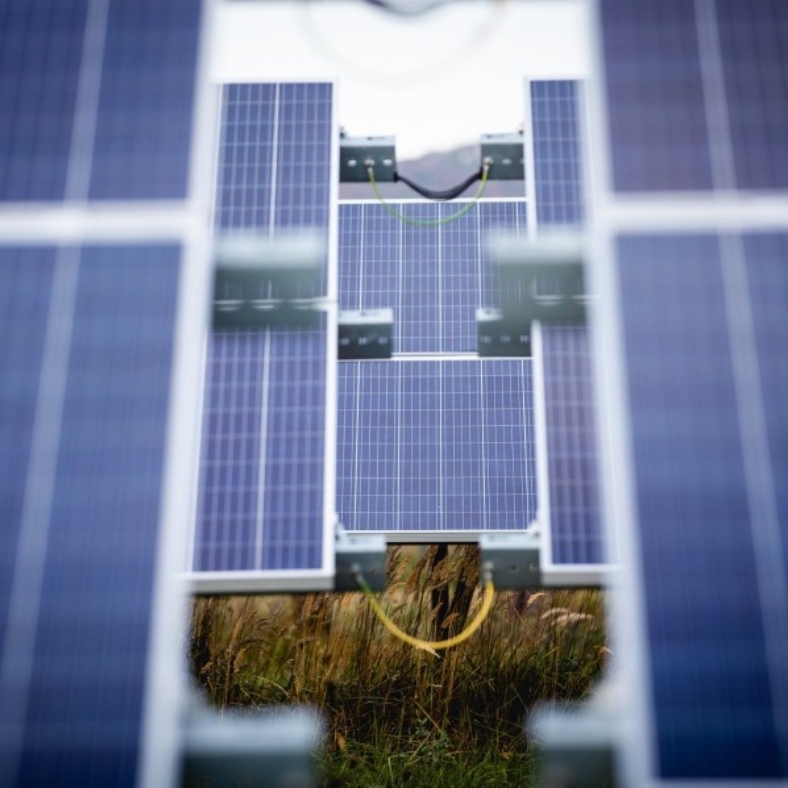 Az Öskü mellett átadott napelempark is hozzájárul Magyarország karbonsemlegessé válásához