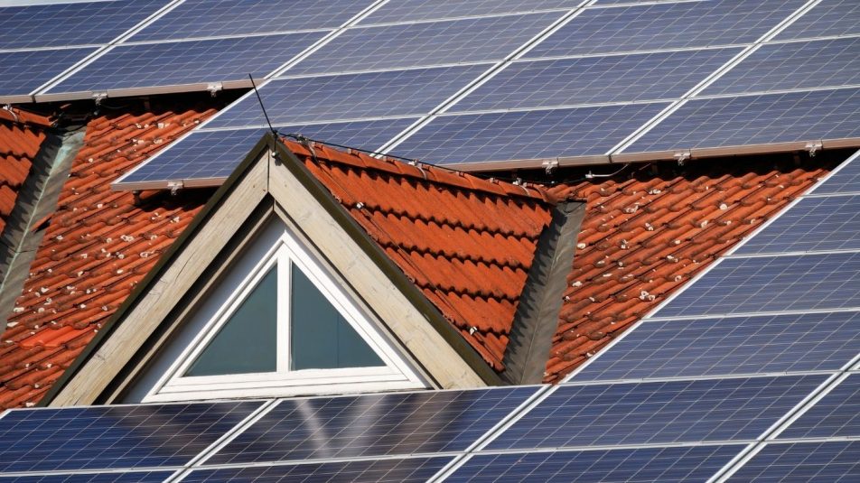 Az energiatárolóval kombinált napelemekről szólhatnak a következő évek