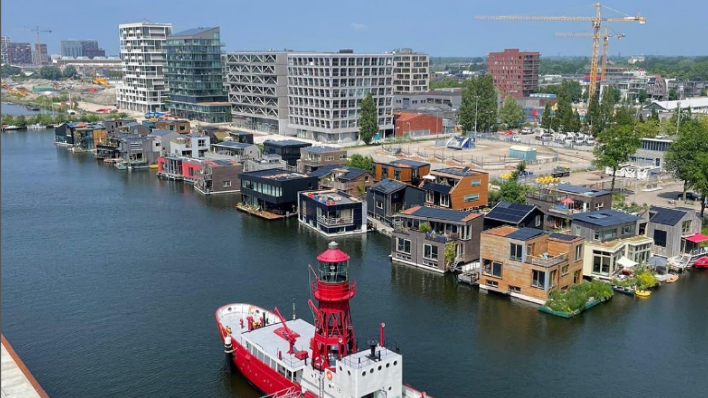 A jövő hírnökei a holland lebegő házak