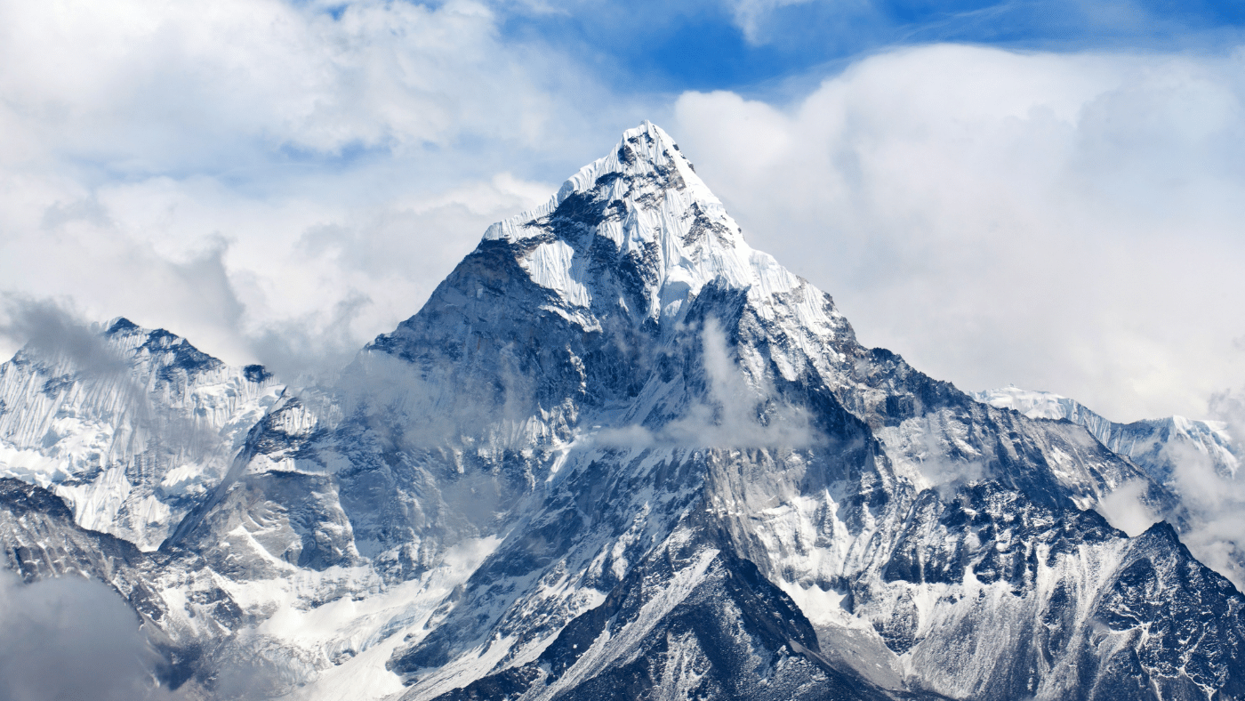 A klímaváltozás elérte a Mount Everest csúcsát!