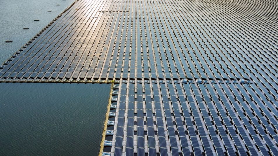 Vízre telepített napelemekkel zöldülne Dél-Korea
