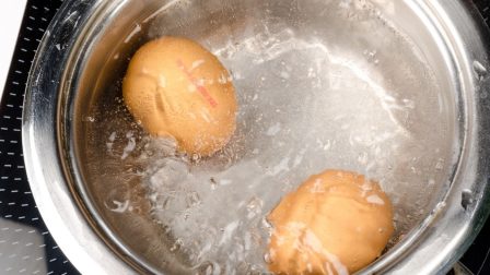 Ki ne öntsd a tojás főzőlevét!