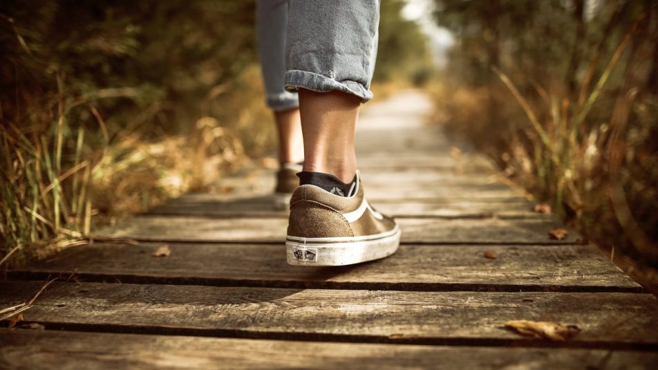 Hány lépés sétára van  tőlünk az egészség?