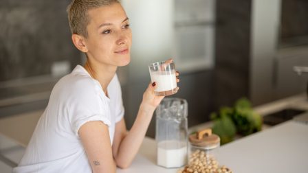 Miért olyan drága a növényi tej?