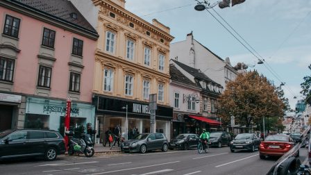 Egyre több az erkélyre szerelhető napelemes rendszer Bécsben