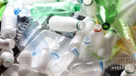 Kiderült, hogy kik a világ legnagyobb műanyagszennyezői