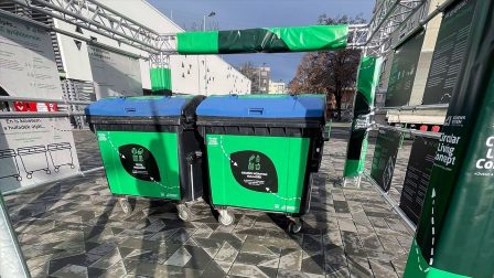 Szelektív hulladék kisokos és kiállítás érkezett két városba