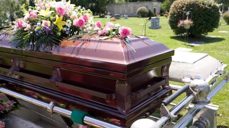Lehet napjainkban egy temetés fenntartható?