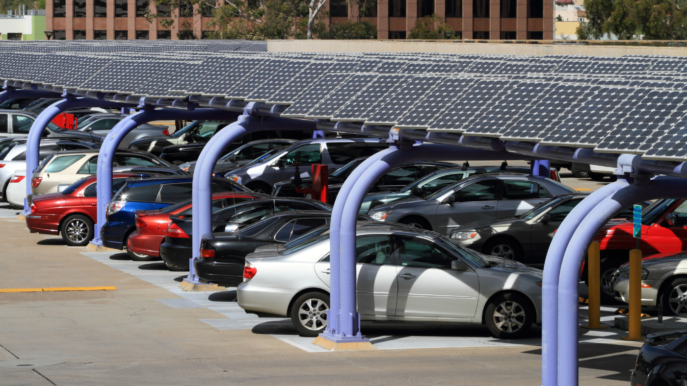 A naperőműveket és a parkolást is érintené az új építésügyi szabályozás