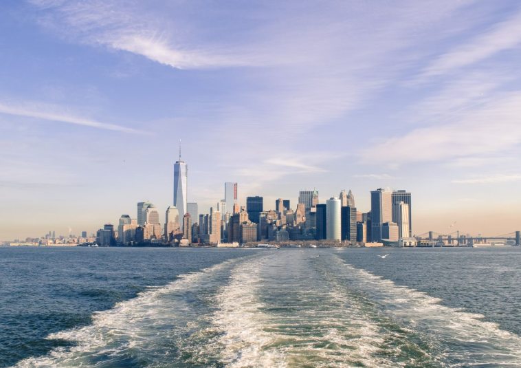 New York hamarosan elsüllyedhet a felhőkarcolók súlya alatt