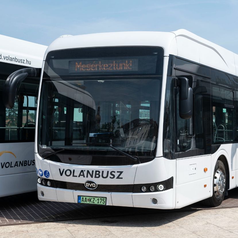 Tizenhárom elektromos meghajtású autóbusz áll forgalomba Győrben