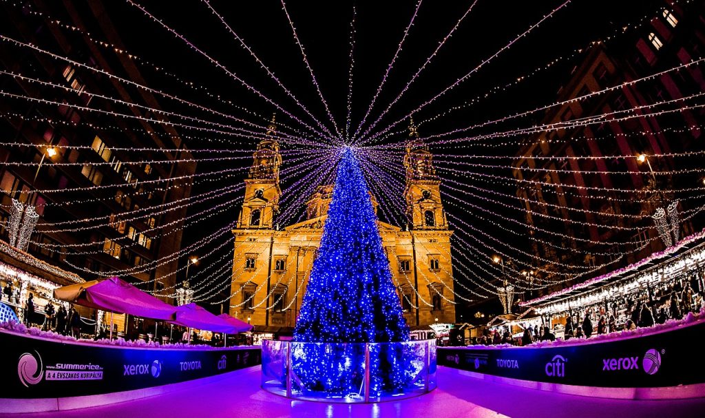 Bazilika, adventi vásár