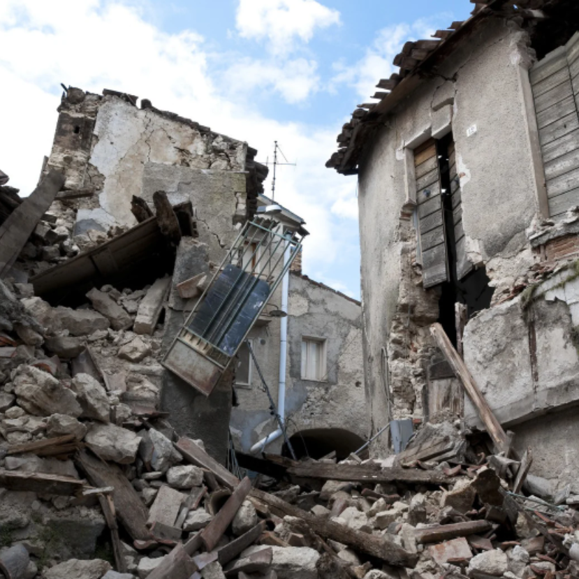 Egymás után két súlyos földrengés rázta meg Afganisztánt