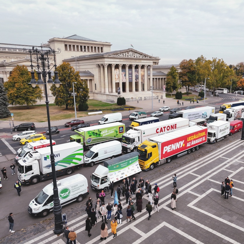 890 tonna élelmiszer a jubileumot ünneplő Adománykonvoj mérlege