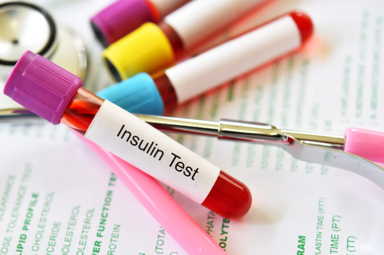 inzulin-teszt fiolában