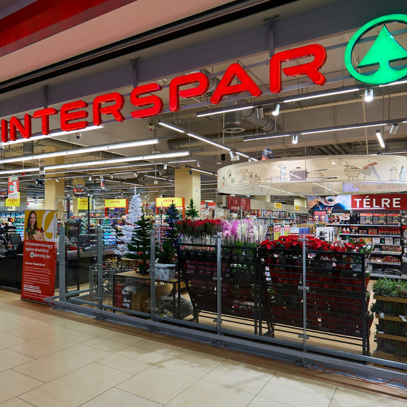 Megnyílt Magyarország legmodernebb INTERSPAR hipermarkete