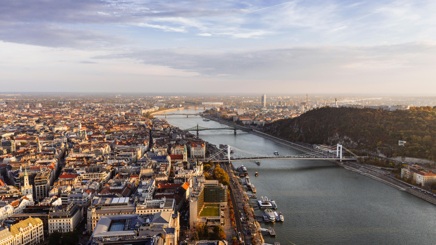 Hogyan „teremt saját időjárást” egy város? – Podcast Duics-Korosecz Lilla meteorológussal