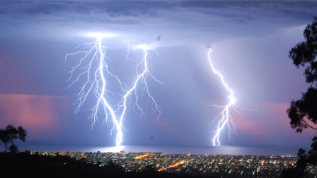 Viharvadászat: honnan tudhatjuk, mi zajlik a felhők felett? – Podcast