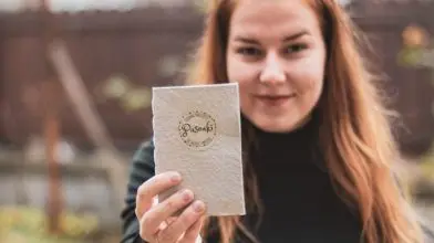 Füzetek-noteszek tojástartóból. Mi imádjuk!- Interjú Bazsó Ágival