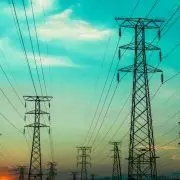 Dől a pénz a tiszta energiába, de ennél is többre lenne szükség