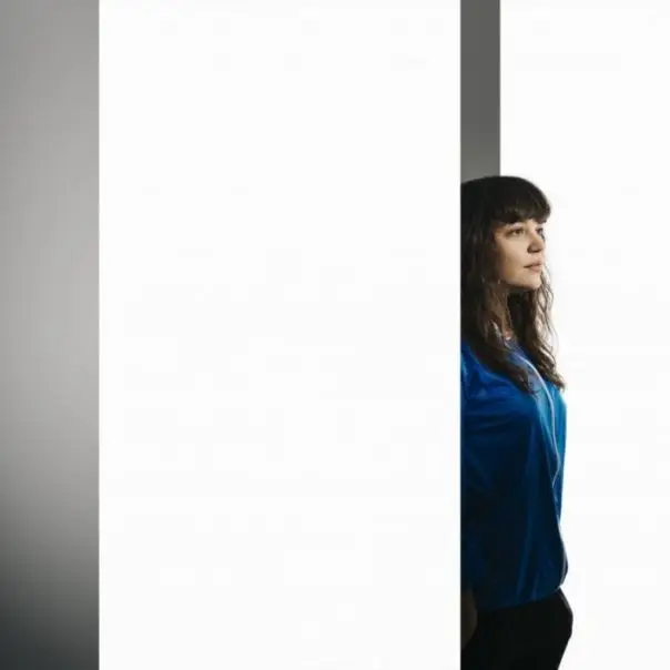 Sivák Zsófia fotográfus, a HybridCycle balatoni rezidencia programjában