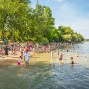 Európa és hazánk strandjai: kiváló a vízminőség