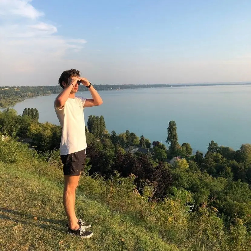 Balatonakarattya magaspart
