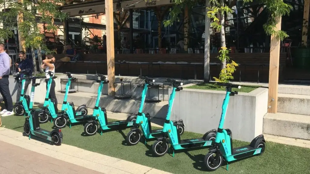 Tier e-roller