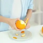 Nem is gondolnád, hogy erre is jó a narancshéj!