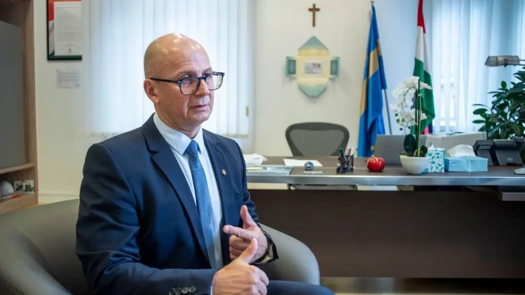 Dr. Csernyánszky Mihály a Gazdasági Versenyhivatal 