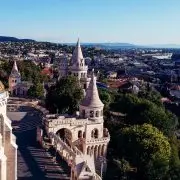 Javában készül Budapest a kánikulára