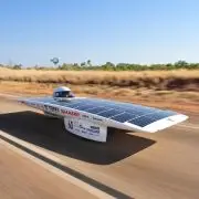 Milyen autó lehet zöldebb az elektromos autónál? A napelemes!