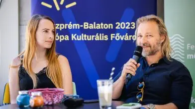 Szemléletformálás a művészet szárnyán: trash art – Holnapután