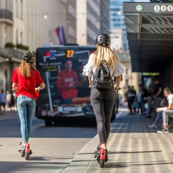 E-rollerek, e-biciklik: a kényelem fontosabb, mint a klímavédelem