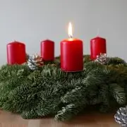 Adventi koszorú olcsón, praktikusan
