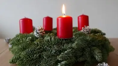 Adventi koszorú olcsón, praktikusan