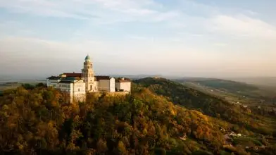 Rovarinvázió miatt átmenetileg bezár a Pannonhalmi Főapátsági Könyvtár